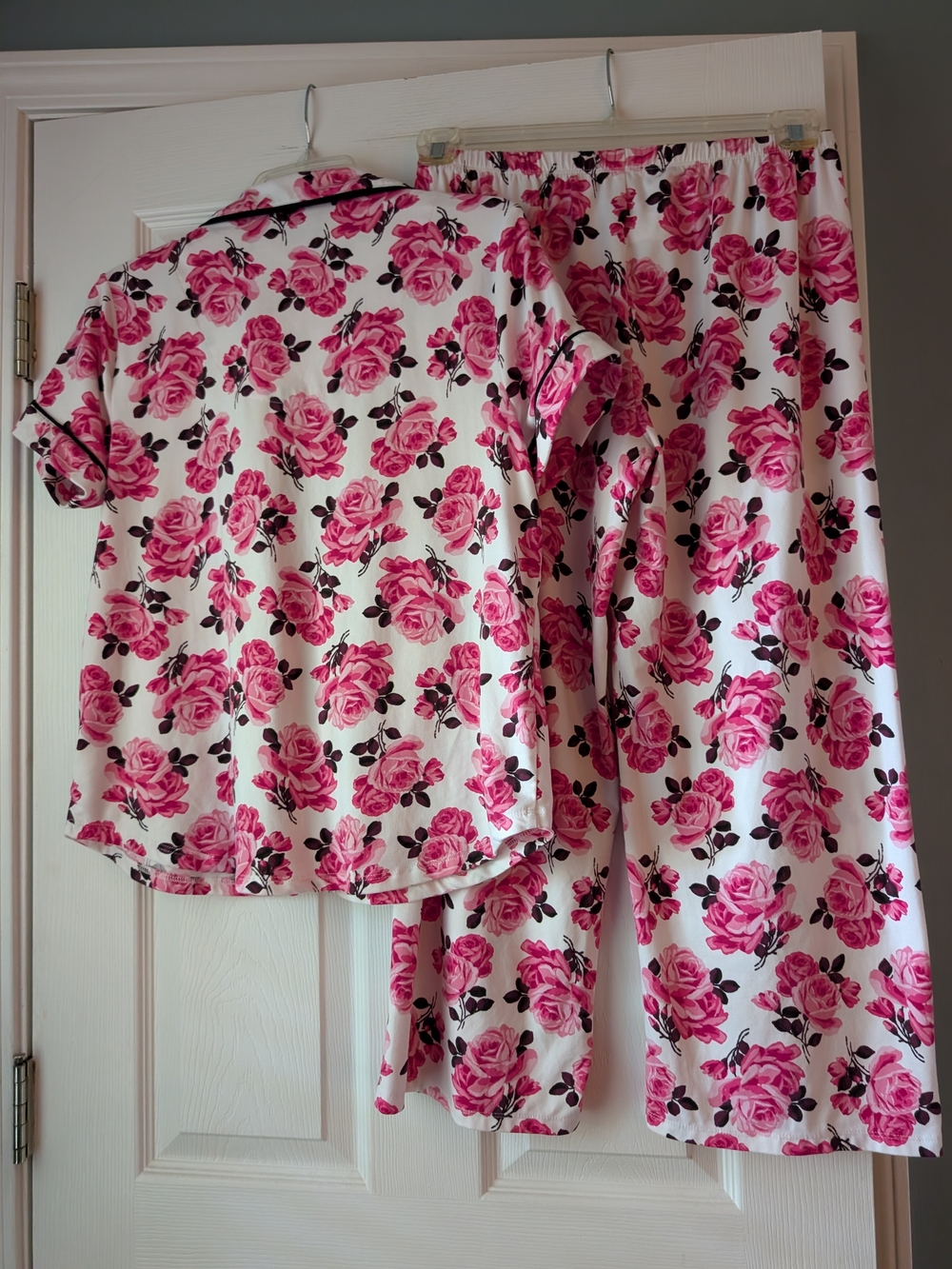 Kate Spade Pajama Set - Picture 11 of 16